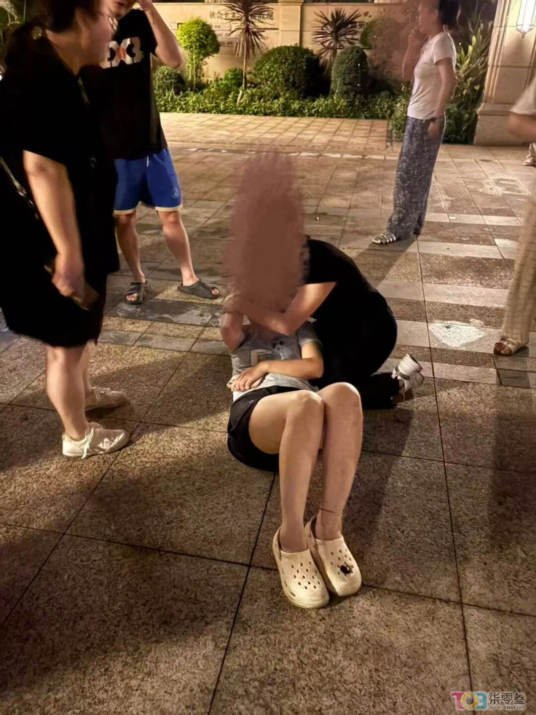 pbFCCFr6bfr2KQcR.jpg