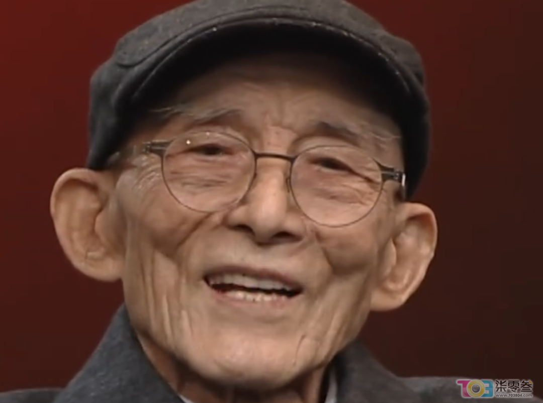 QzRPpg27INhMmecn.jpg
